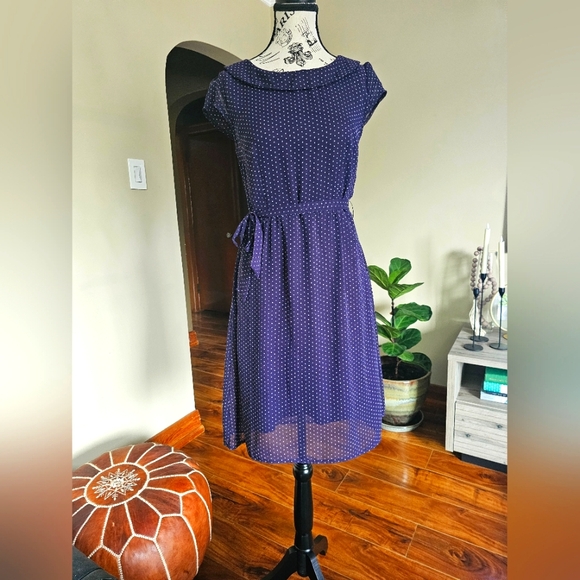 Purple Polkadot Fully lined dress. Size 8. - Picture 1 of 3